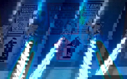 An image of a UV lights machine