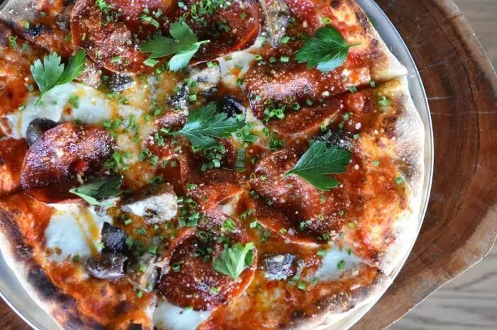 thin crust pizza